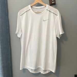 Nike Mens dri-fit shirt